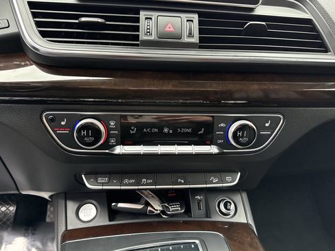 Used 2019 Audi Q5 2.0T Premium Plus w/ Premium Plus Package image 42