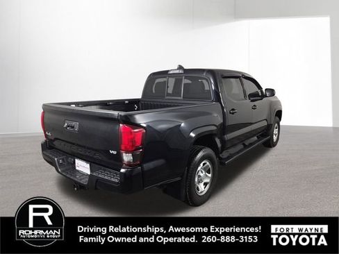 Used 2022 Toyota Tacoma SR image 6