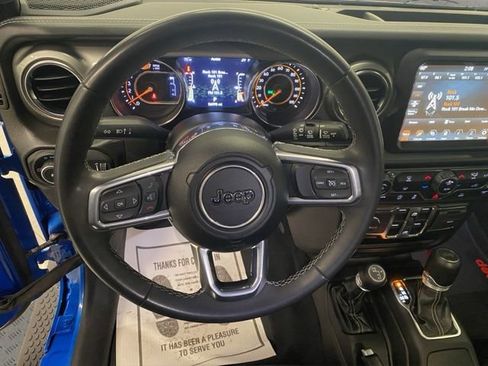 Used 2023 Jeep Wrangler Sahara image 14