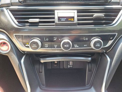 Used 2018 Honda Accord Sport image 20