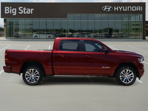 Used 2024 RAM 1500 Laramie AWD/4WD image 5