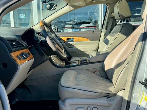 Used 2014 Lincoln MKX AWD w/ Equipment Group 102A image 13