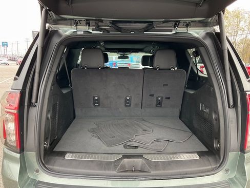 Certified 2024 Chevrolet Suburban Z71 w/ Luxury Package image 18
