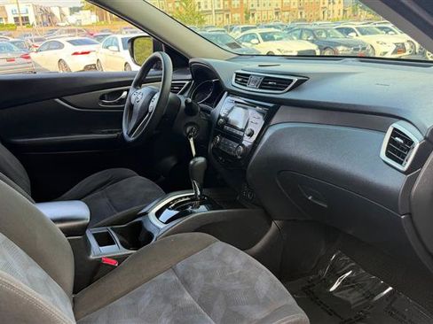 Used 2015 Nissan Rogue S AWD/4WD image 7