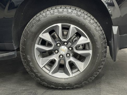 Used 2023 Chevrolet Suburban LS image 15