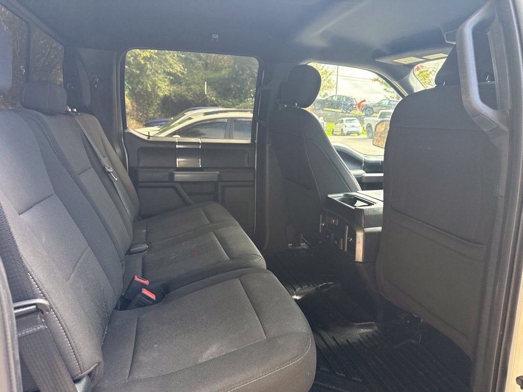 Used 2018 Ford F150 XLT w/ Equipment Group 302A Luxury AWD/4WD image 9