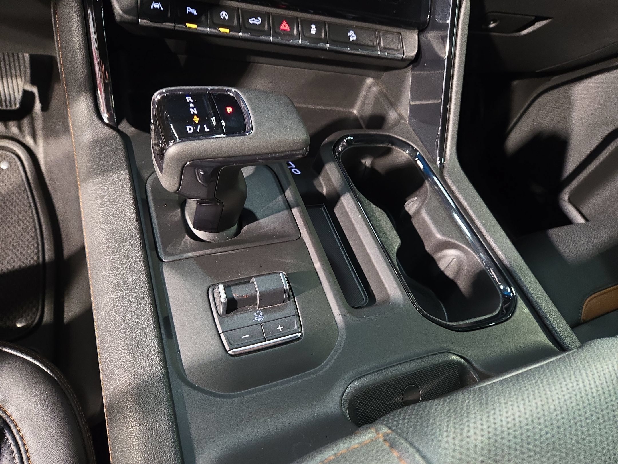 Used 2025 GMC Sierra 1500 AT4 AWD/4WD image 33