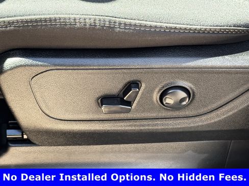 Used 2025 RAM 1500 Big Horn AWD/4WD image 24