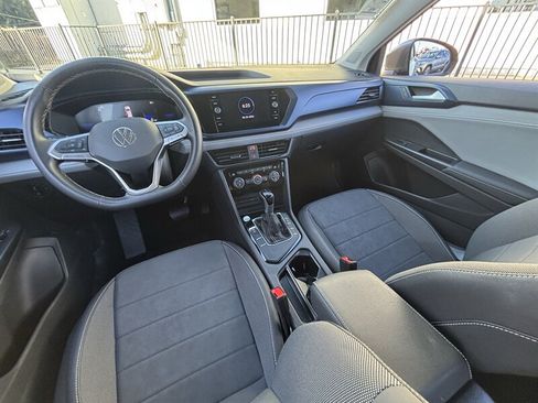 Used 2024 Volkswagen Taos SE FWD image 26