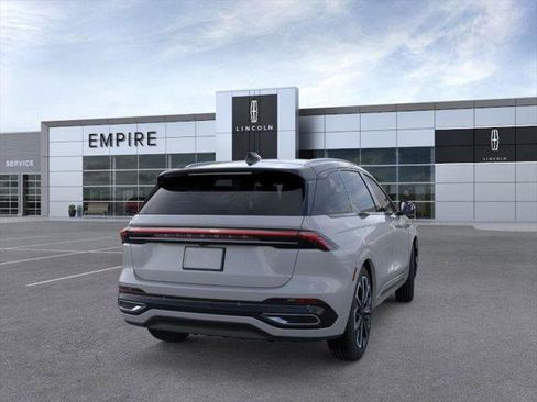 New 2026 Lincoln Nautilus Reserve image 8