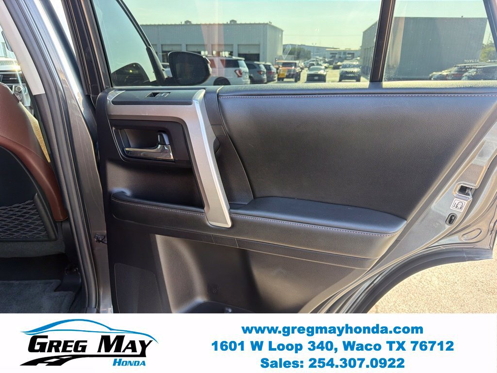 Used 2015 Toyota 4Runner Limited w/ Convenience Package AWD/4WD image 30