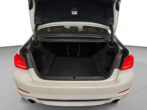 Used 2018 BMW 530i xDrive AWD/4WD image 24
