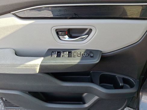 Certified 2023 Honda Pilot LX image 12