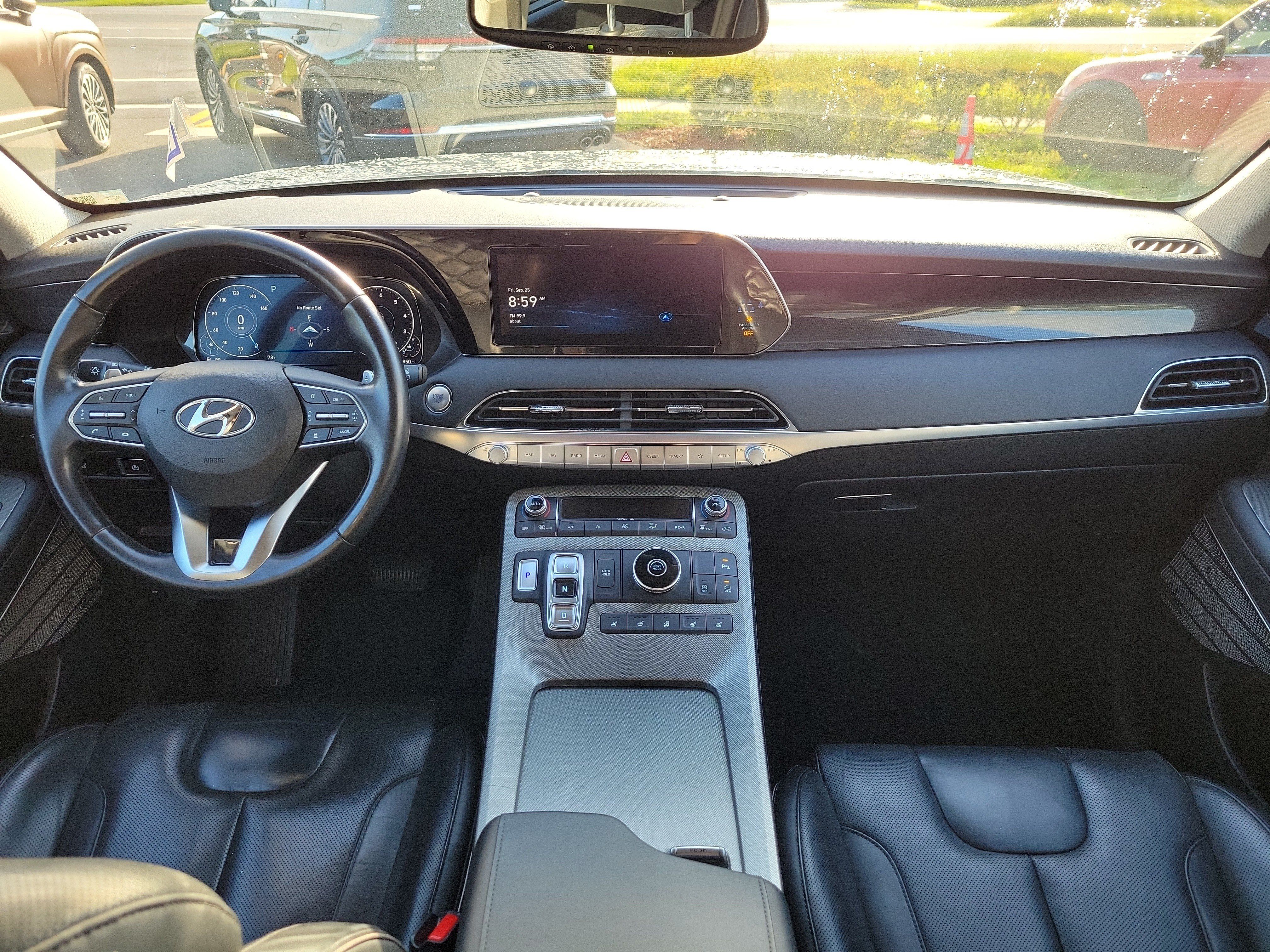 Used 2022 Hyundai Palisade Limited w/ Cargo Package FWD image 18