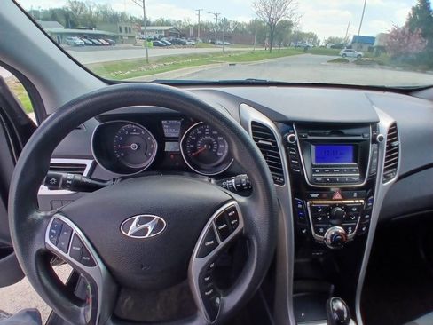 Used 2016 Hyundai Elantra GT image 14