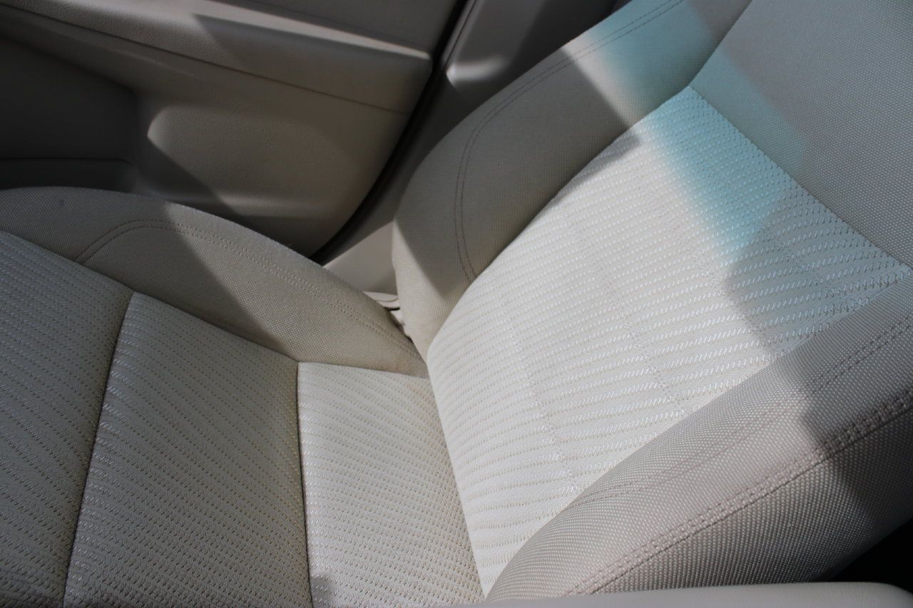 Used 2016 Toyota Camry LE FWD image 18