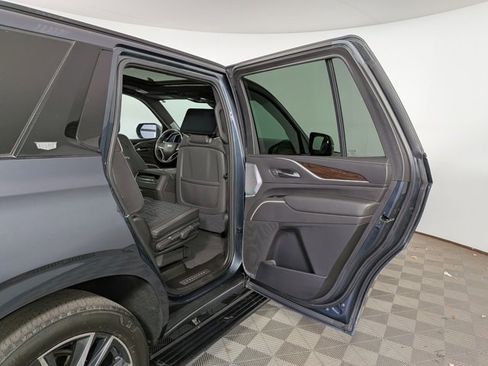 Certified 2021 Cadillac Escalade Sport Platinum image 37