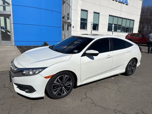 Used 2017 Honda Civic EX-T image 5