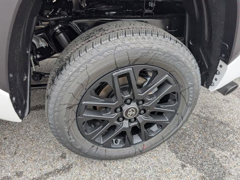 New 2026 Toyota Tundra SR5 image 32