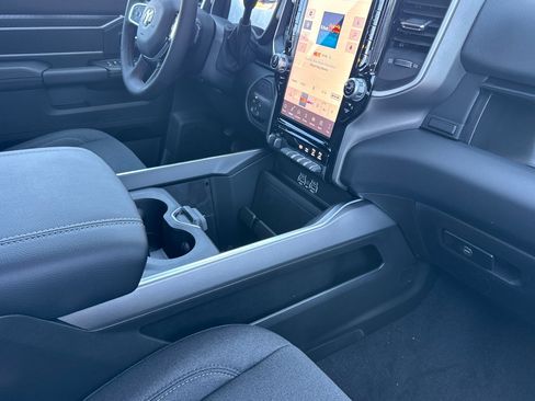 New 2026 RAM 2500 Big Horn AWD/4WD image 14