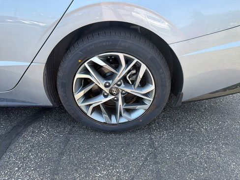 Certified 2023 Hyundai Sonata SEL FWD image 11