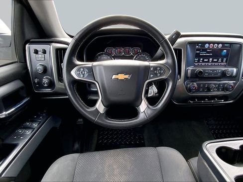 Used 2018 Chevrolet Silverado 1500 LT w/ Texas Edition AWD/4WD image 6