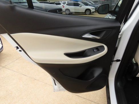 Used 2024 Buick Encore GX Preferred image 14