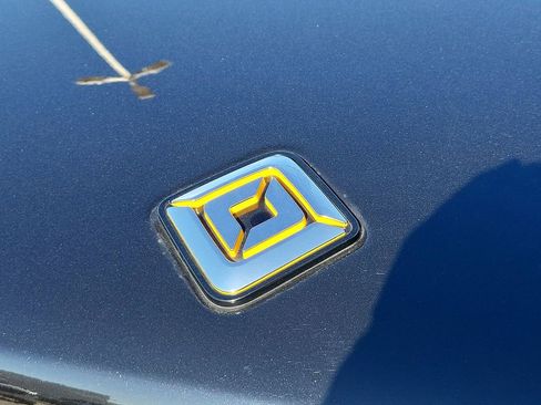 Used 2023 Rivian R1S Adventure image 30