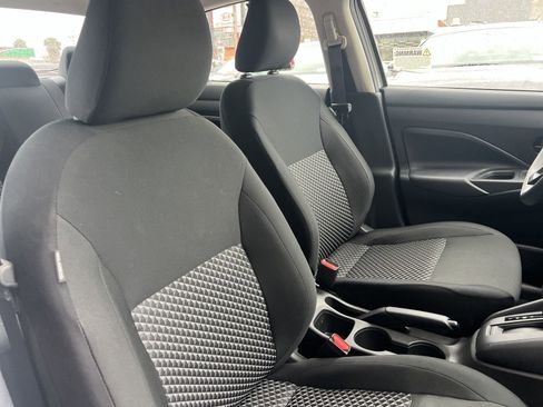 Used 2024 Nissan Versa S w/ Trunk Package image 10