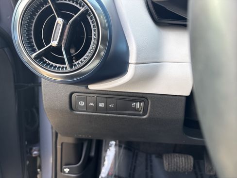 Used 2025 Chevrolet Equinox EV LT w/ Convenience Package image 23