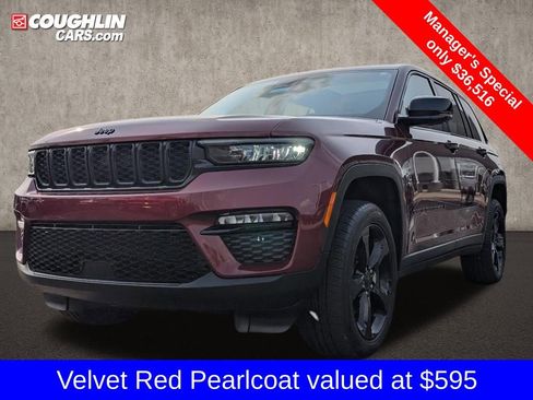 Used 2024 Jeep Grand Cherokee Limited w/ Black Appearance Package image 4