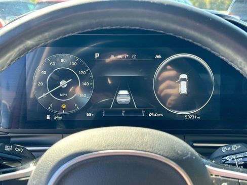 Used 2024 Kia Carnival SX Prestige image 31