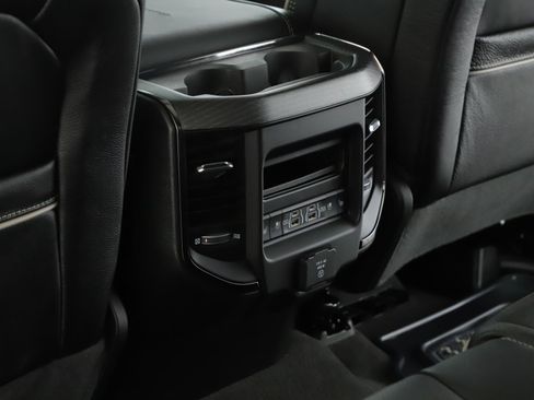 Used 2024 RAM 1500 Limited AWD/4WD image 7