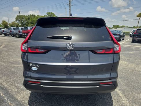 Certified 2025 Honda CR-V EX image 5