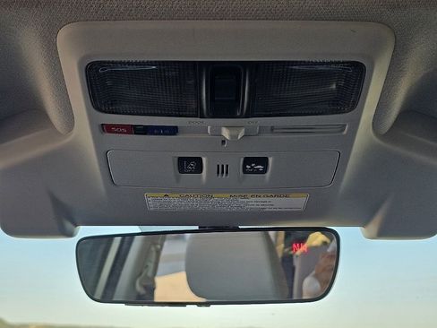 Used 2018 Subaru Forester 2.5i Premium image 26