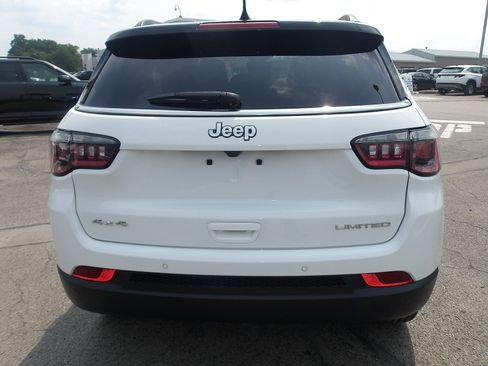 Used 2025 Jeep Compass Limited w/ Sun & Sound Group AWD/4WD image 6