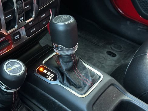 Used 2023 Jeep Wrangler Unlimited Rubicon 4xe image 24