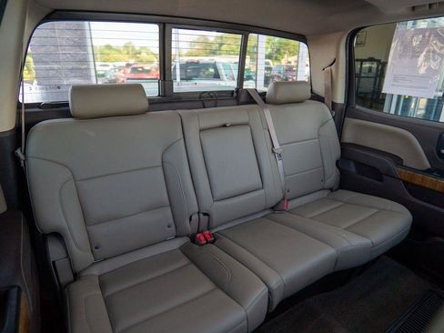 Used 2014 GMC Sierra 1500 SLT w/ SLT Crew Cab Value Package AWD/4WD image 34