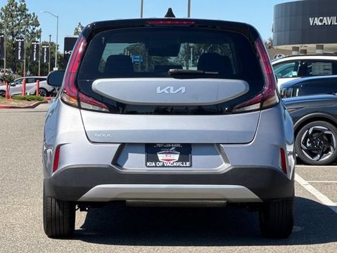 Certified 2025 Kia Soul LX w/ LX Technology Package FWD image 7