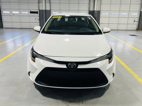 Used 2023 Toyota Corolla LE image 12