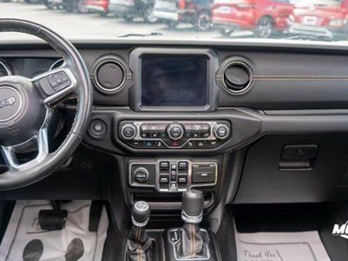 Used 2023 Jeep Wrangler Unlimited Sahara image 16