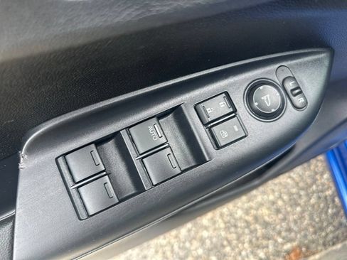 Used 2017 Honda Fit EX image 11