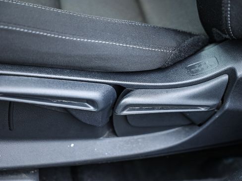 Used 2025 Honda CR-V LX image 26