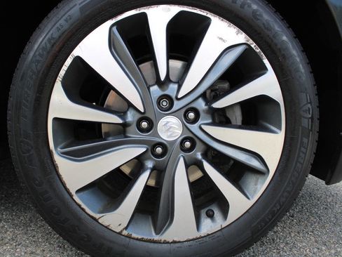Used 2019 Buick Encore Essence AWD/4WD image 21