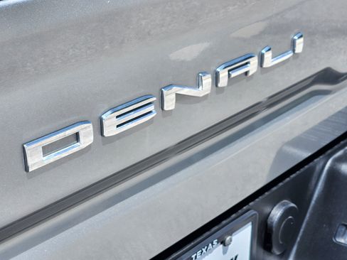 Used 2025 GMC Sierra 2500 Denali Ultimate AWD/4WD image 29
