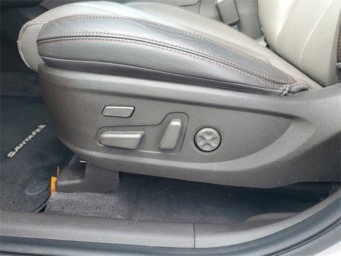 Used 2020 Hyundai Santa Fe Limited image 15