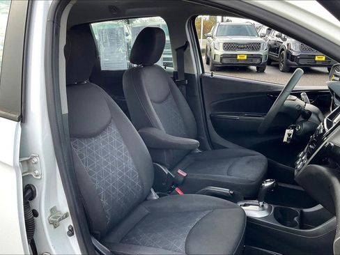 Used 2021 Chevrolet Spark LT image 30