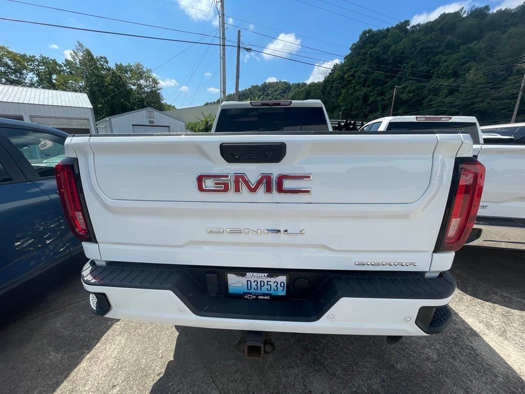 Used 2022 GMC Sierra 2500 Denali AWD/4WD image 6