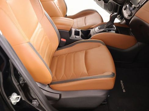 Used 2017 Nissan Rogue SL w/ SL Premium Package image 14