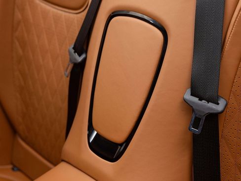 Used 2026 Aston Martin DB12 Convertible image 42